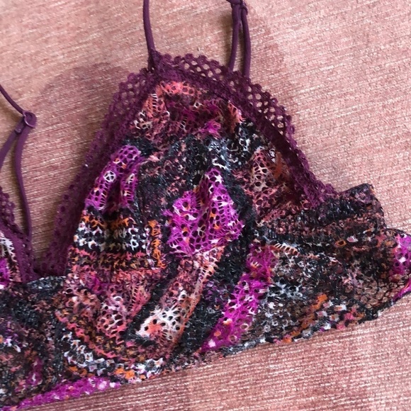 Victoria's Secret Boho Lace Bralette - Picture 2 of 6